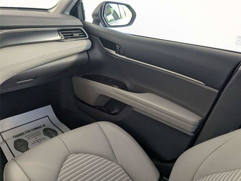 Used 2023 Toyota Camry SE FWD image 38