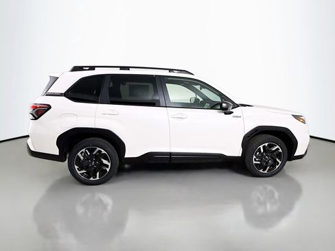 New 2025 Subaru Forester Premium image 8