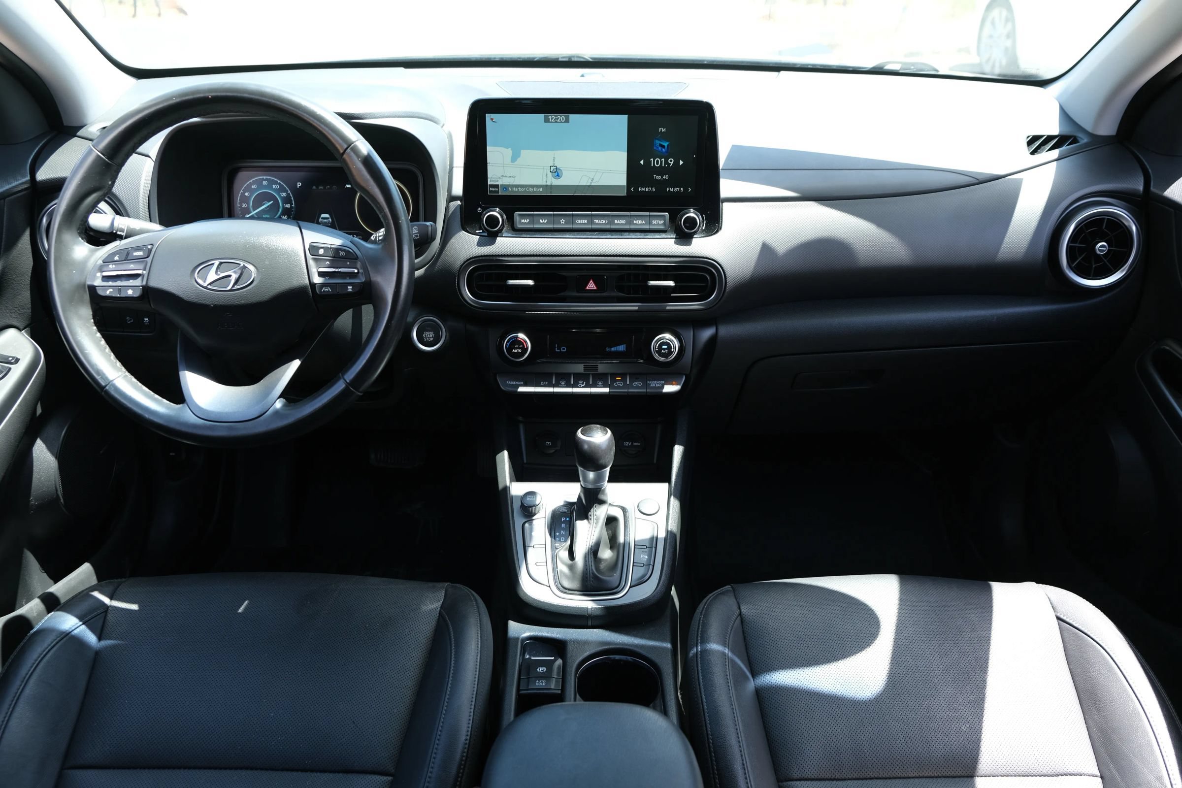 Used 2022 Hyundai Kona Limited FWD image 10