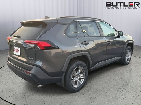 Certified 2024 Toyota RAV4 XLE w/ Convenience Package FWD image 6