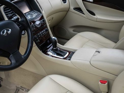 Used 2017 INFINITI QX50 2WD w/ Premium Plus Package image 30