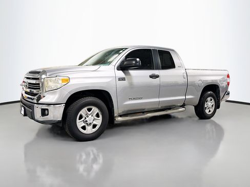 Used 2016 Toyota Tundra SR5 w/ SR5 Upgrade Package image 11