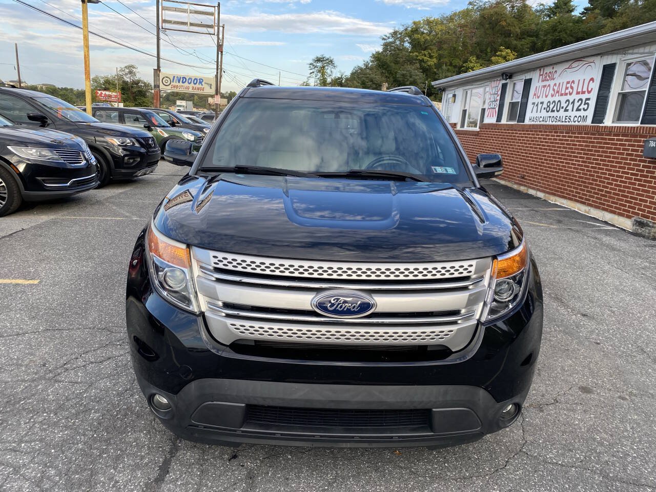 Used 2012 Ford Explorer XLT AWD/4WD image 2