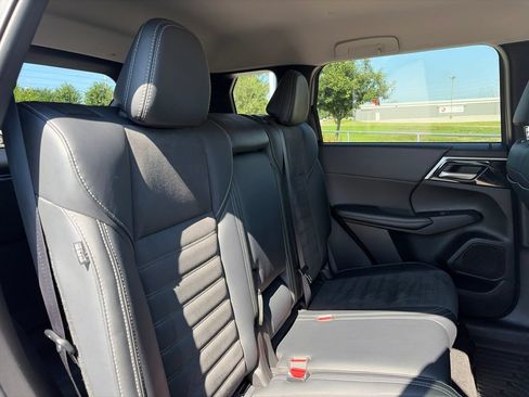 Used 2024 Mitsubishi Outlander SE FWD image 32