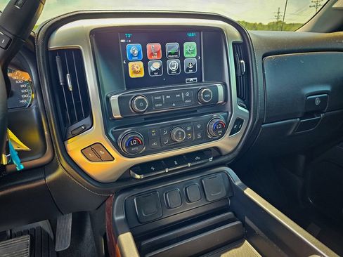 Used 2018 GMC Sierra 1500 SLT AWD/4WD image 23