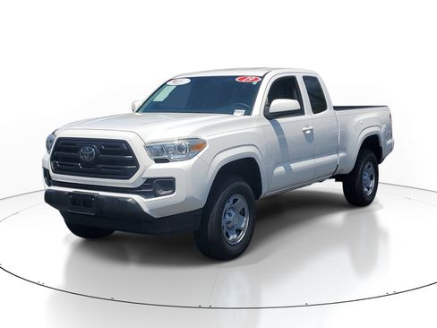 Certified 2019 Toyota Tacoma SR w/ SR Convenience Package RWD image 3
