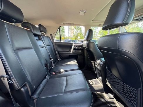 Used 2020 Toyota 4Runner Limited AWD/4WD image 25