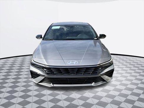 New 2026 Hyundai Venue SEL image 2