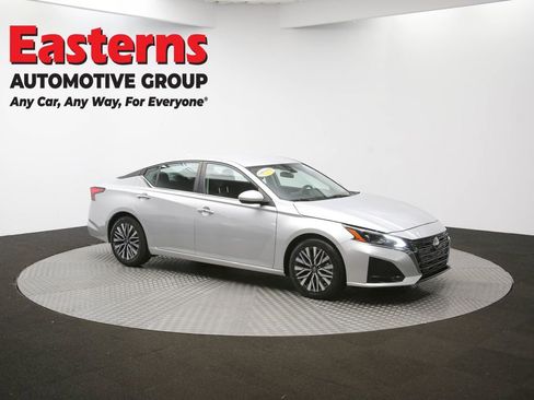 Used 2023 Nissan Altima 2.5 SV image 46