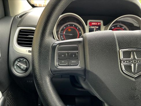 Used 2017 Dodge Journey SXT w/ Comfort/Convenience Group FWD image 11