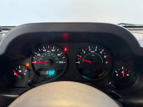 Used 2009 Jeep Wrangler X AWD/4WD image 11