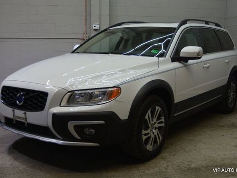 Used 2015 Volvo XC70 T5 Premier image 2