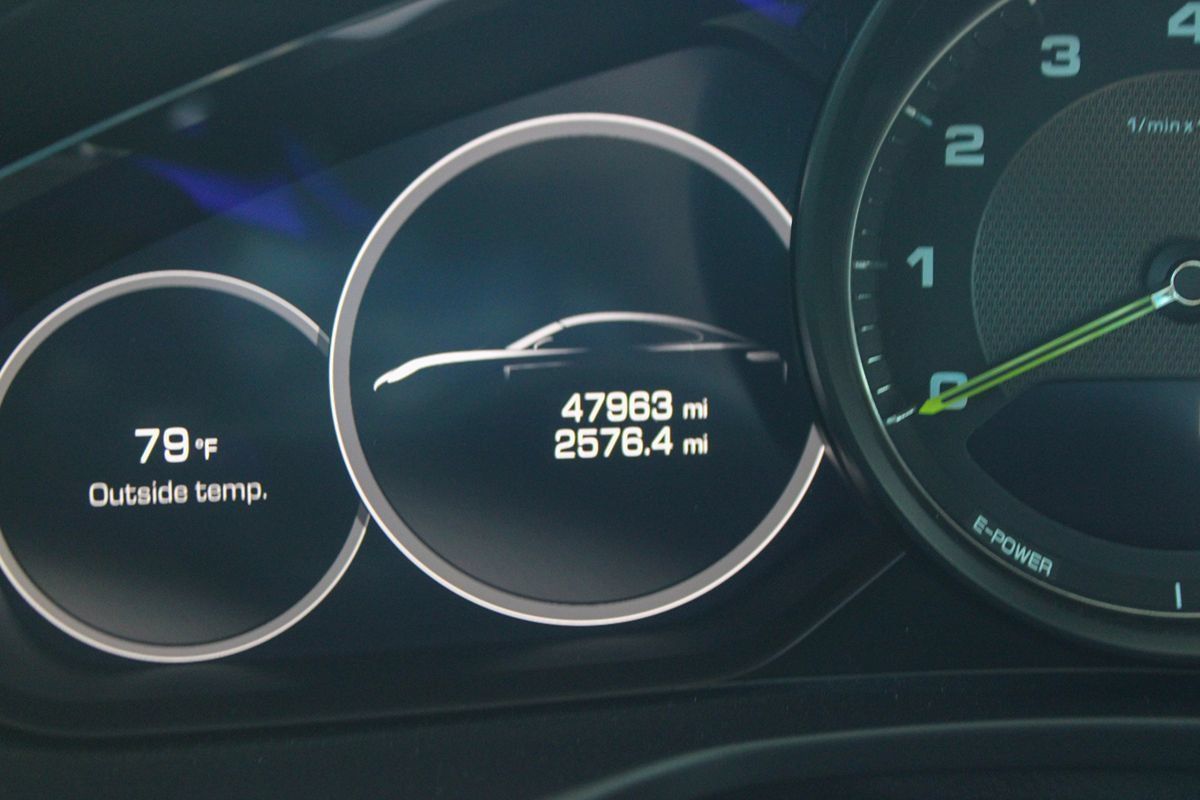 Used 2019 Porsche Panamera 4 AWD/4WD image 43