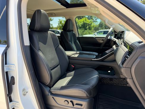 Used 2026 INFINITI QX80 Luxe w/ Exterior Package RWD image 10