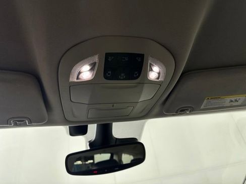 Used 2018 Chrysler Pacifica Touring-L Plus w/ Advanced Safetytec Group image 24