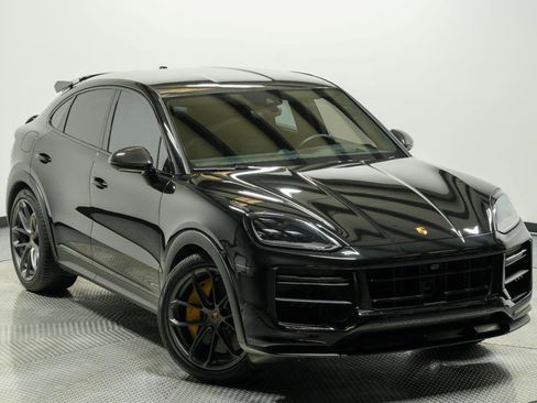 Used 2024 Porsche Cayenne Turbo GT AWD/4WD image 34