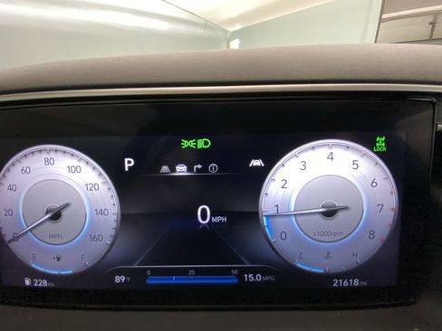 Used 2023 Hyundai Santa Cruz Limited AWD/4WD image 15