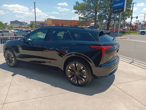 Used 2025 Chevrolet Blazer EV RS AWD/4WD image 3