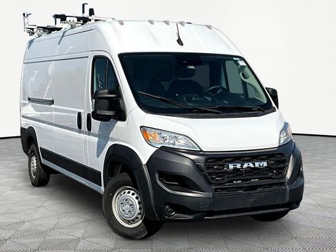 Used 2024 RAM ProMaster 2500 FWD image 3