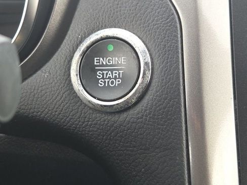 Used 2020 Ford Fusion SE FWD image 44