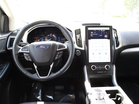 Used 2024 Ford Edge SEL w/ Convenience Package AWD/4WD image 16