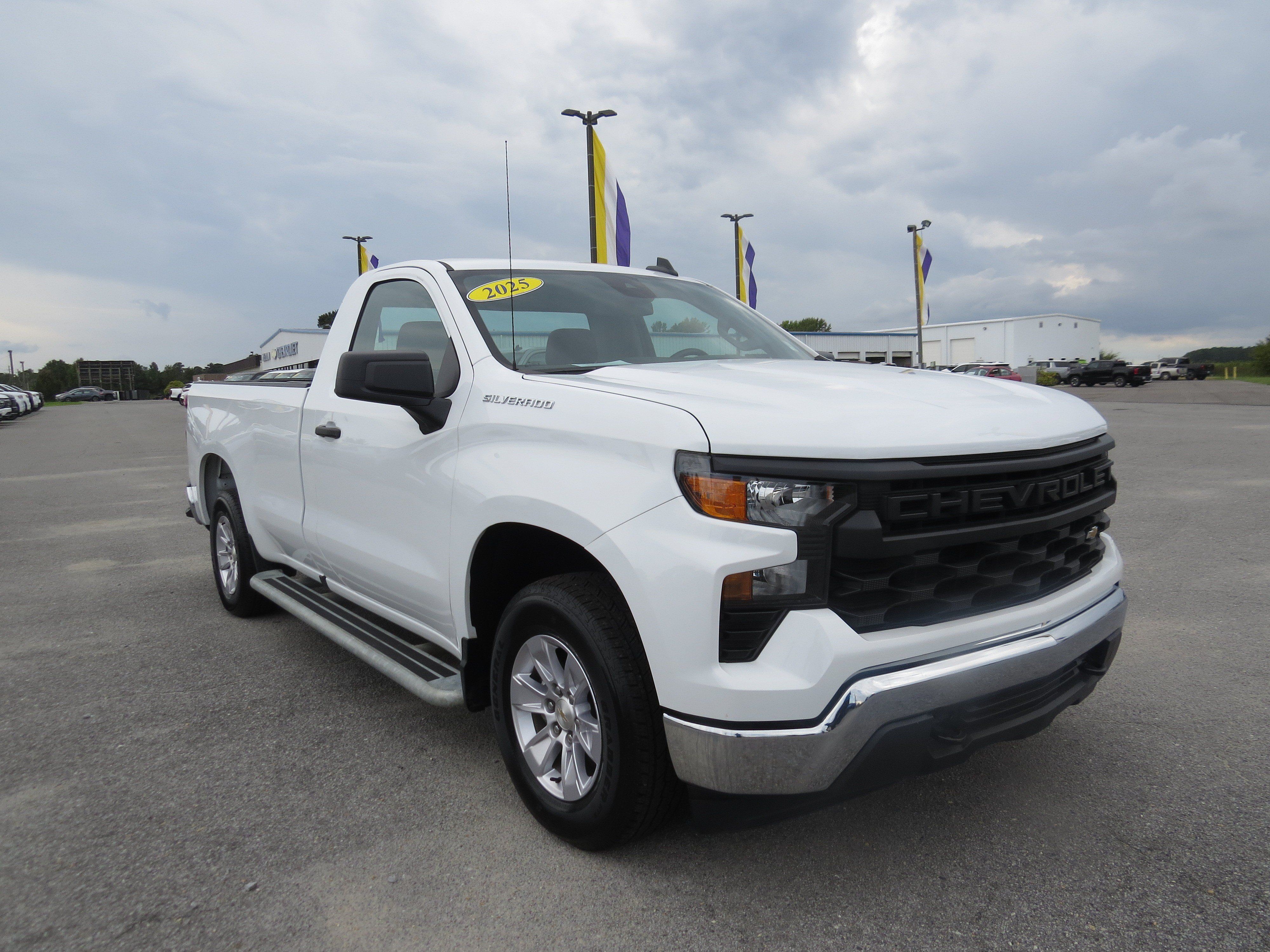 Used 2025 Chevrolet Silverado 1500 W/T RWD image 9