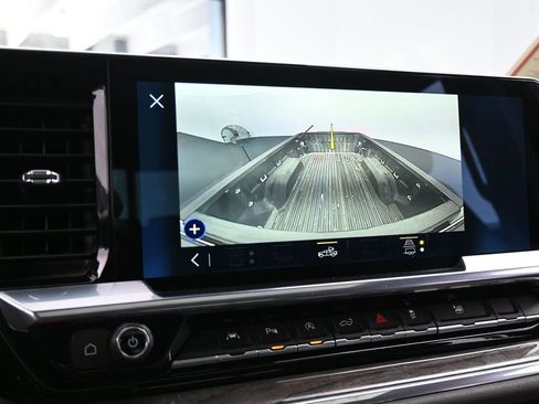 Used 2023 Chevrolet Silverado 1500 LTZ w/ LTZ Premium Package image 28