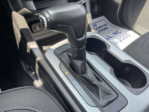 Used 2021 Chevrolet Colorado LT w/ Fleet Safety Package RWD image 28