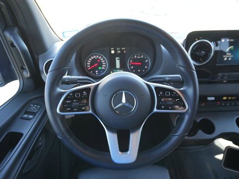 Used 2020 Mercedes-Benz Sprinter 2500 image 22