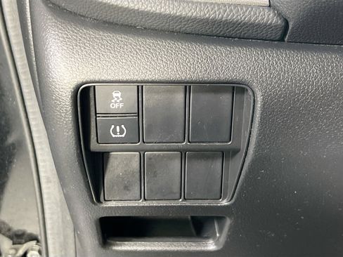 Used 2018 Honda CR-V LX image 10
