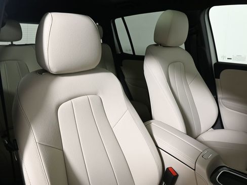 New 2026 Mercedes-Benz GLB 250 4MATIC image 31