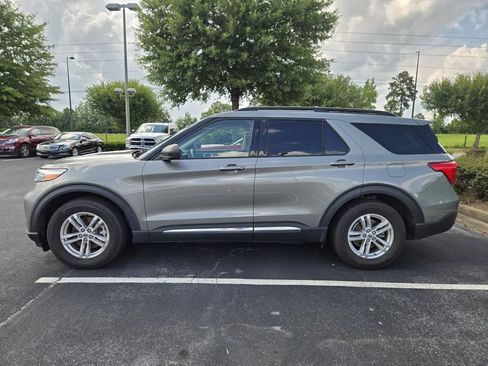 Used 2020 Ford Explorer XLT RWD image 4