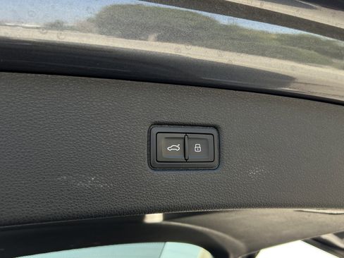 Used 2025 Audi Q7 3.0T Premium Plus image 34