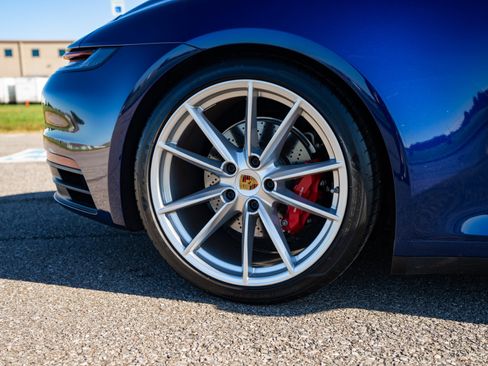 Used 2020 Porsche 911 Carrera 4S image 54