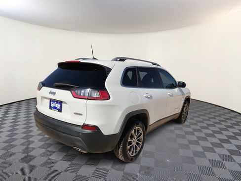 Used 2019 Jeep Cherokee Latitude Plus FWD image 4
