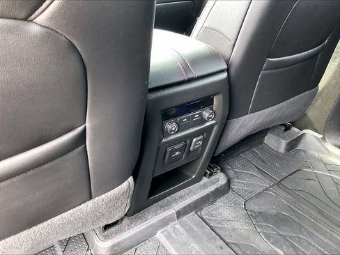 Used 2023 Chevrolet Traverse RS w/ LPO, Floor Liner Package AWD/4WD image 28