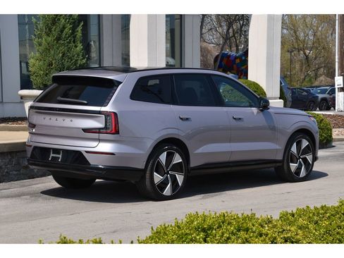 New 2026 Volvo EX90 Ultra AWD/4WD image 4
