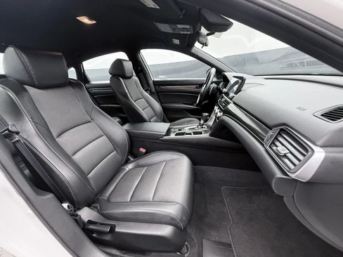 Used 2021 Honda Accord Sport image 11