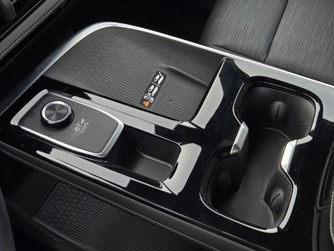 Used 2025 Buick Enclave Sport Touring image 22