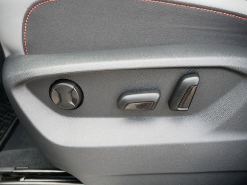 Certified 2025 Volkswagen Atlas Peak Edition SE image 24