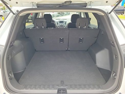 Used 2019 Chevrolet Equinox LS w/ LS Convenience Package image 5