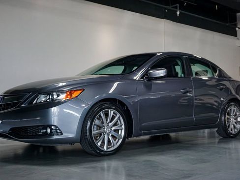 Used 2014 Acura ILX w/ Premium Package image 3