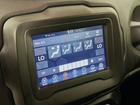 Certified 2020 Jeep Renegade Trailhawk AWD/4WD image 21