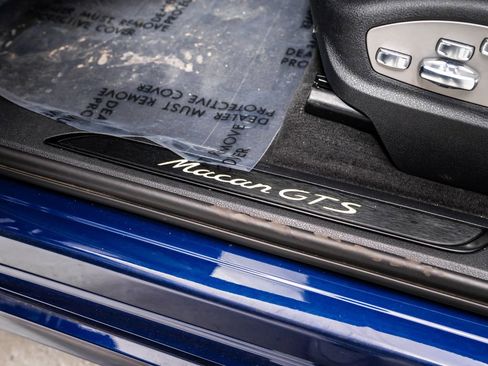 Used 2023 Porsche Macan GTS image 28