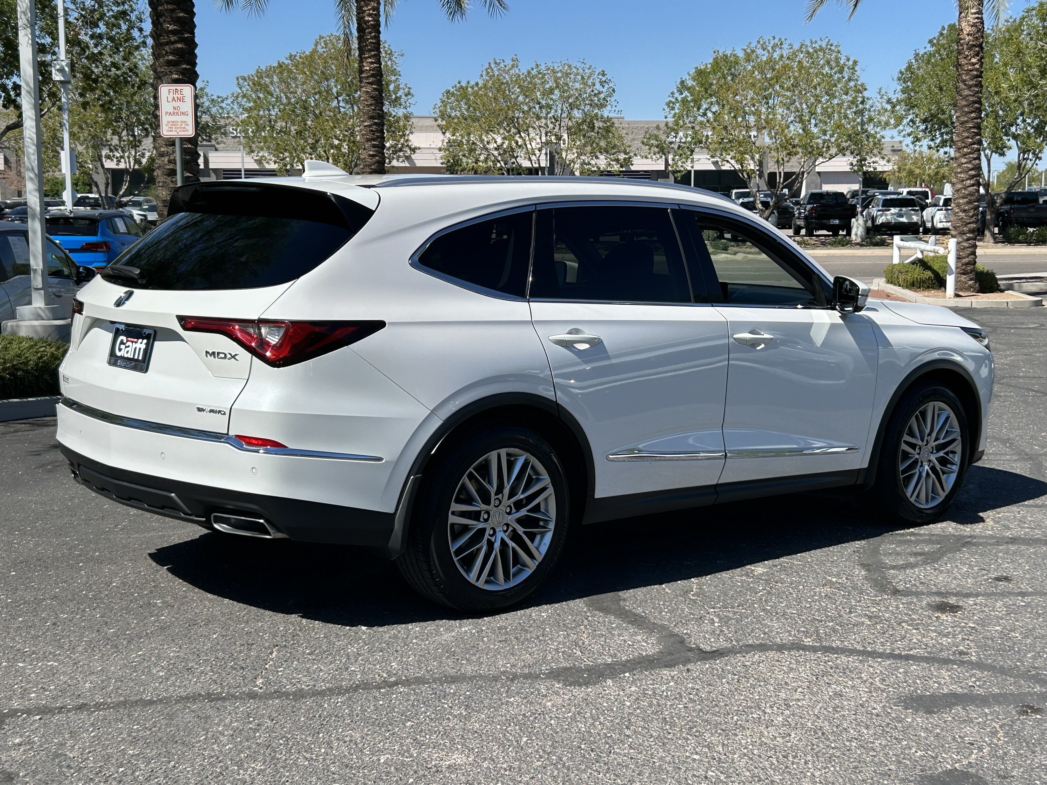 Used 2023 Acura MDX w/ Advance Package AWD/4WD image 4