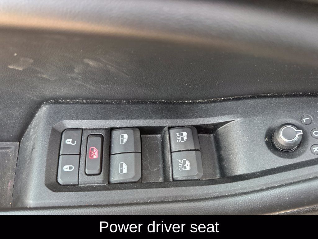 Used 2024 Jeep Grand Cherokee Altitude AWD/4WD image 11