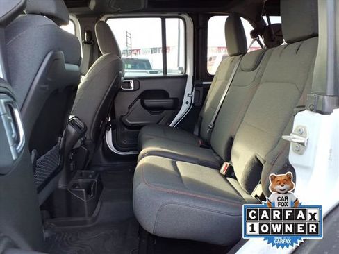 Used 2024 Jeep Wrangler Unlimited Rubicon image 12