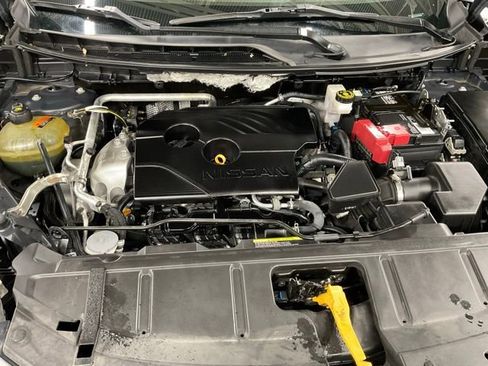 Used 2021 Nissan Rogue SL image 11