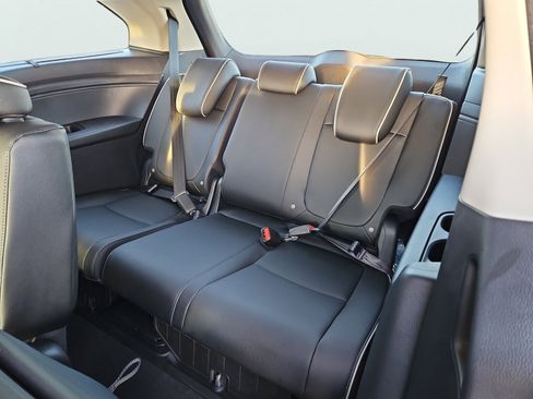 New 2026 Honda Odyssey Touring image 24