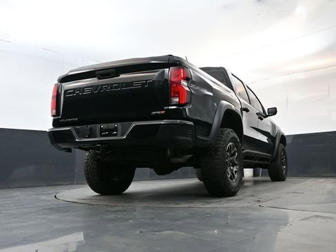 Used 2023 Chevrolet Colorado ZR2 AWD/4WD image 23